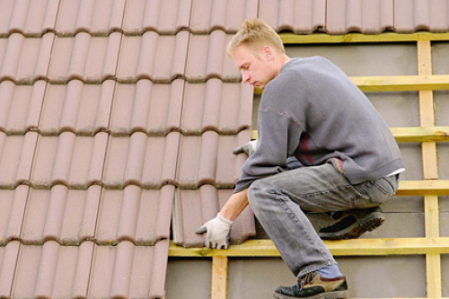 Dachdecker/in(m/w/d) Dachdecker/in(m/w/d)