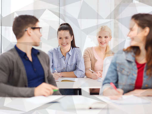 Ausbildungsmarketing – Bewerbung eines Unternehmens | © adpic