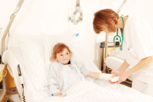 Gesundheits- und Kinderkrankenpfleger/in (m/w/d) Gesundheits- und Kinderkrankenpfleger/in (m/w/d)