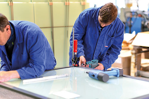 Glaser/in - Fenster- und Glasfassadenbau(m/w/d) Glaser/in - Fenster- und Glasfassadenbau(m/w/d)