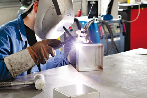 Konstruktionsmechaniker/in (m/w/d) Konstruktionsmechaniker/in (m/w/d)