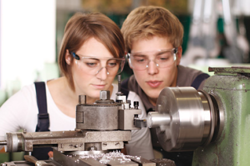Werkzeugmechaniker/in (m/w/d) Werkzeugmechaniker/in (m/w/d)