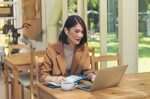 Duales Studium BWL – Finanzdienstleistungen(m/w/d) Duales Studium BWL – Finanzdienstleistungen(m/w/d)
